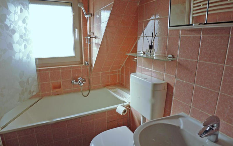 Waltrop Ferienwohnung Waltrop: Bad mit Wanne